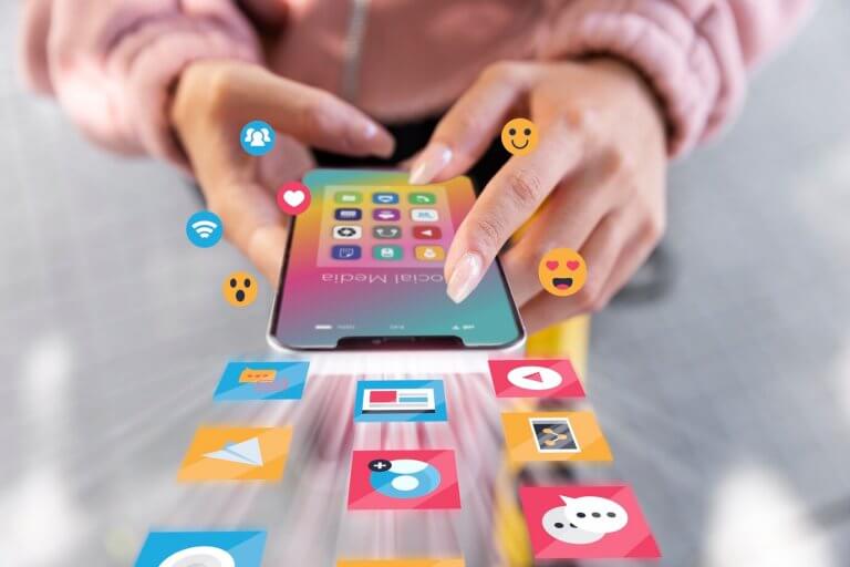 social-media-marketing-concept-marketing-with-applications_23-2150063164 - Rede Digital